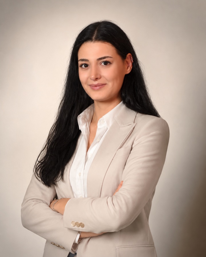Avukat İlayda Eski